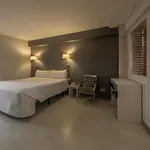 ビルビ ホテル 2*